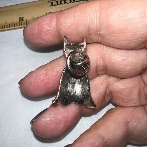 Heart Disease Awareness Red Dress Pin - Picture 3 of 7